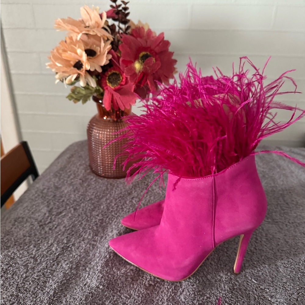 Michael Kors Fuchsia Feathered Women's Heeled Boots
